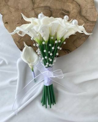 Unique and beautiful pearl bouquet